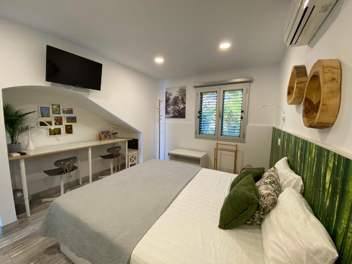 First Beachline Deluxe With Garden And Terrasse In Sun Club San Bartolomé Eksteriør billede