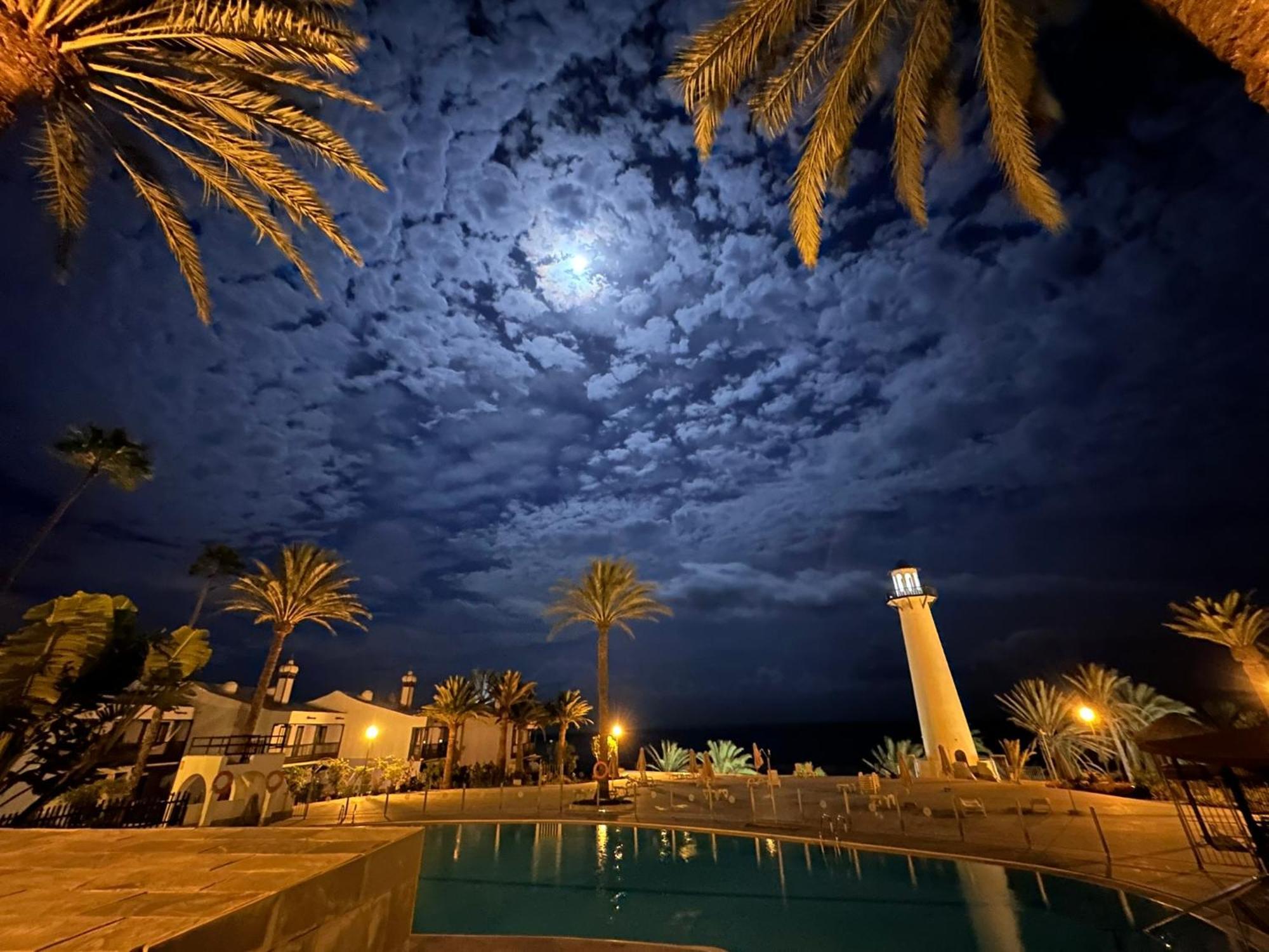 First Beachline Deluxe With Garden And Terrasse In Sun Club San Bartolomé Eksteriør billede