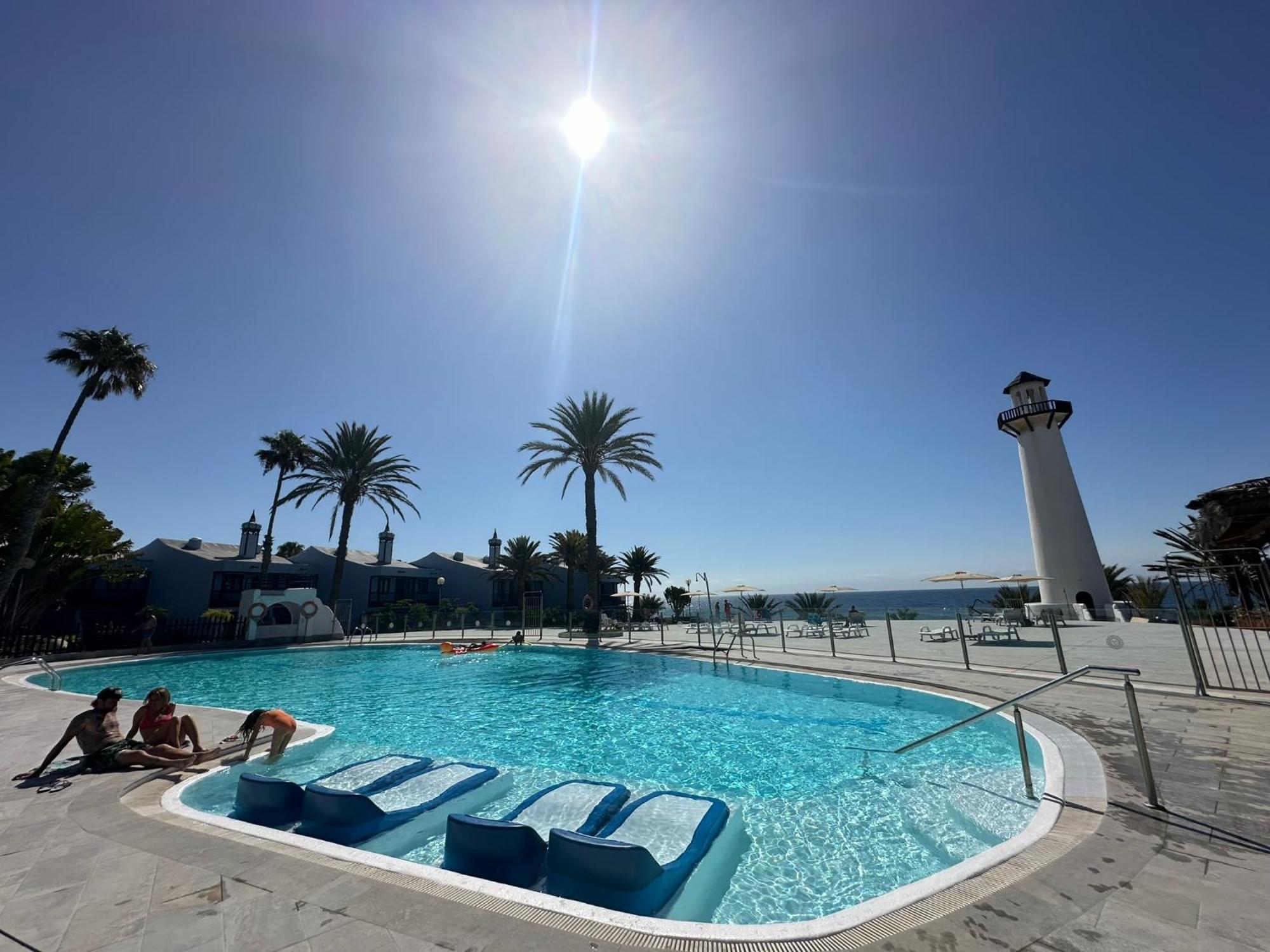 First Beachline Deluxe With Garden And Terrasse In Sun Club San Bartolomé Eksteriør billede